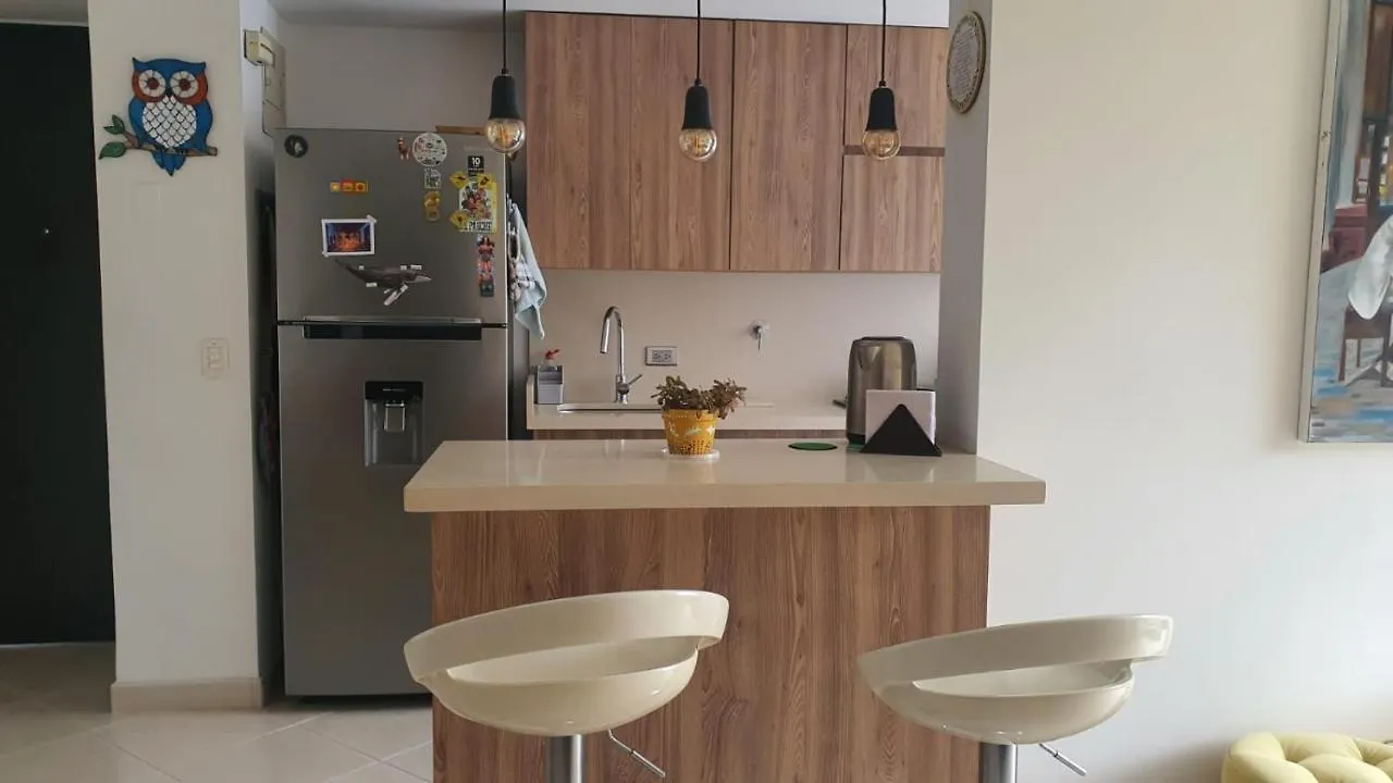 Habitacion En Apartamento Compartido En Envigado Homestay