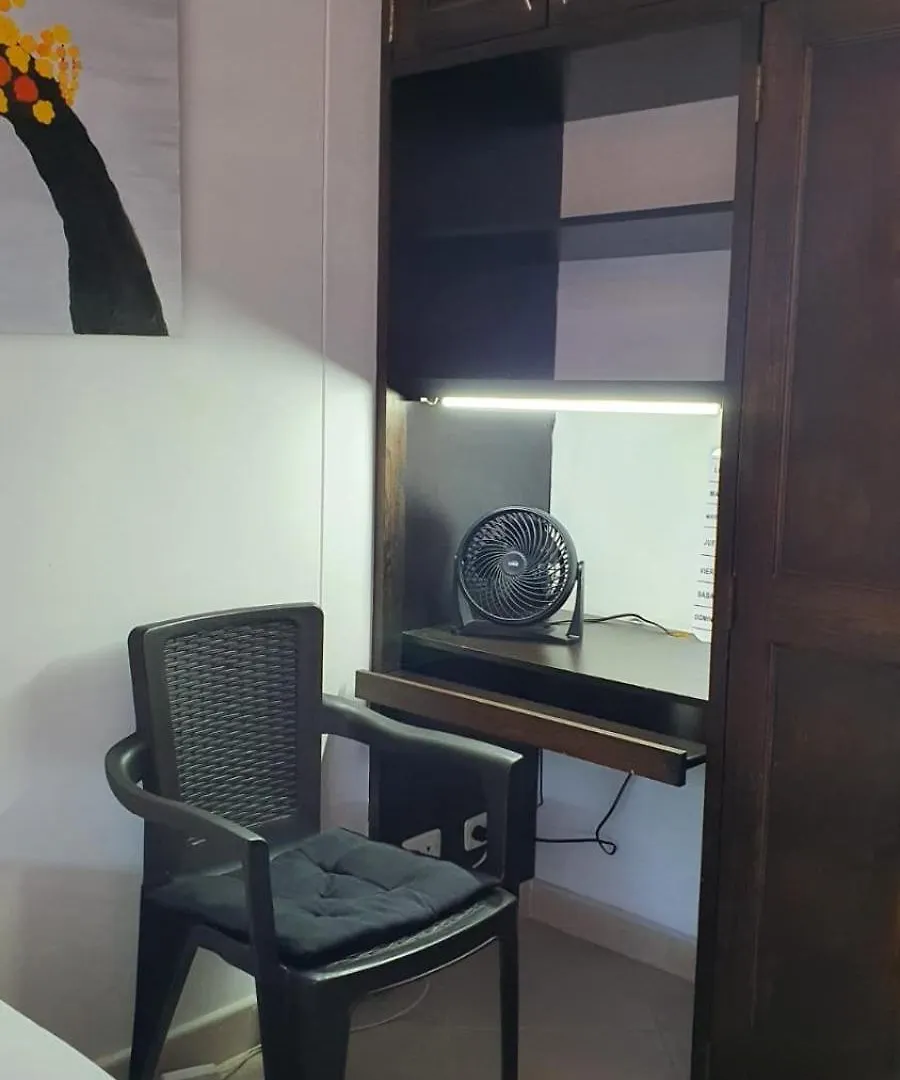 Habitacion En Apartamento Compartido En Envigado 0*,